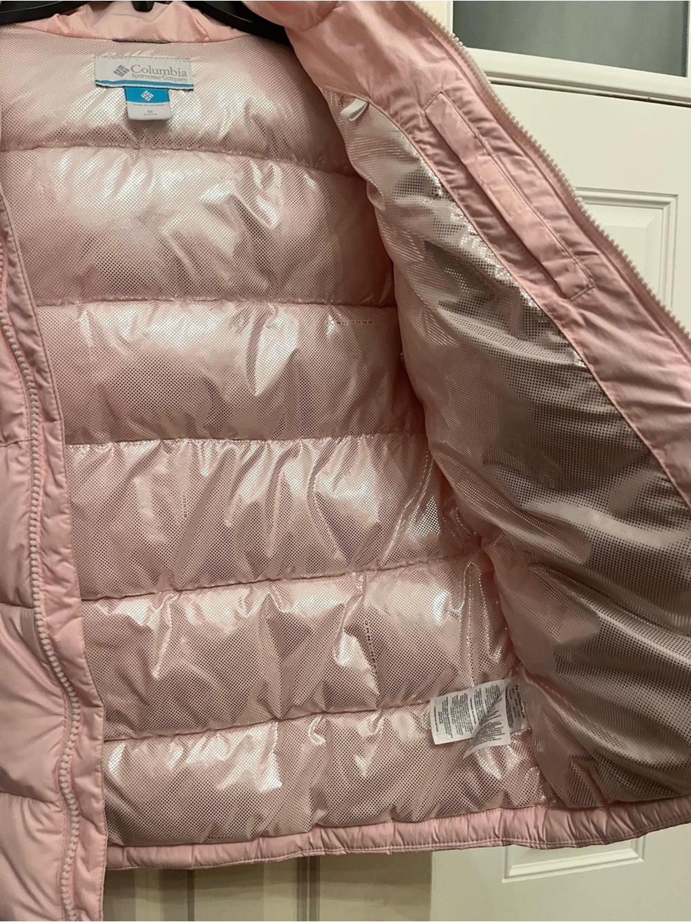 Columbia Light Pink Girls Puffer Jacket with Hood - Big Kids size medium 10 /12 - Picture 6 of 12